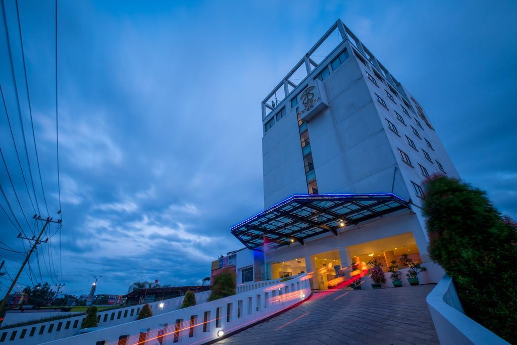 Sintesa Peninsula Hotel Palembang Palimbão Exterior foto