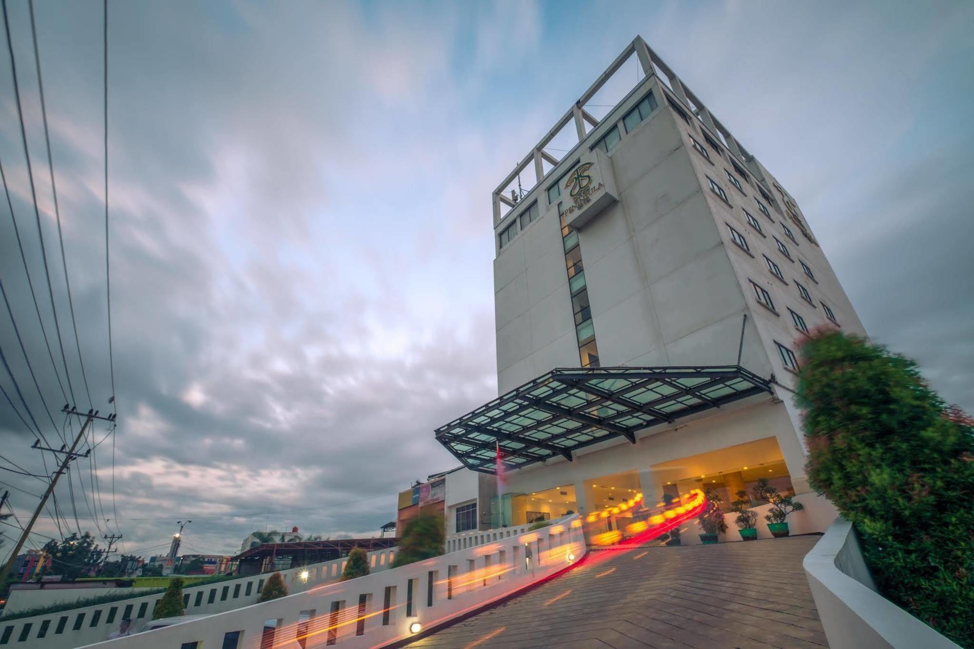 Sintesa Peninsula Hotel Palembang Palimbão Exterior foto