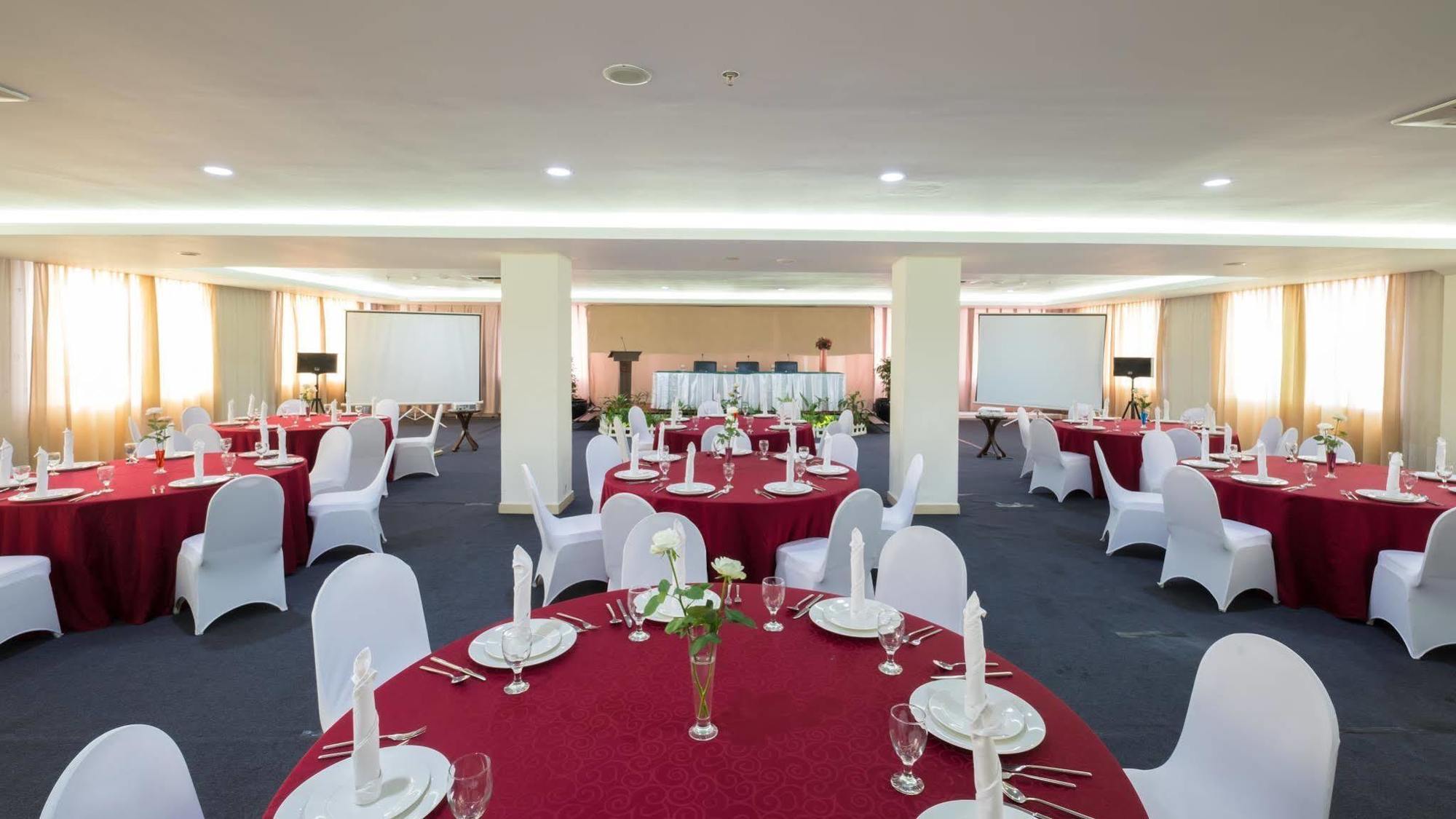 Sintesa Peninsula Hotel Palembang Palimbão Exterior foto